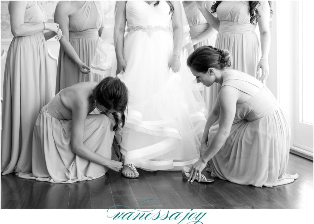 black and white wedding photos, bridal prep photos, Bridesmaids Duty