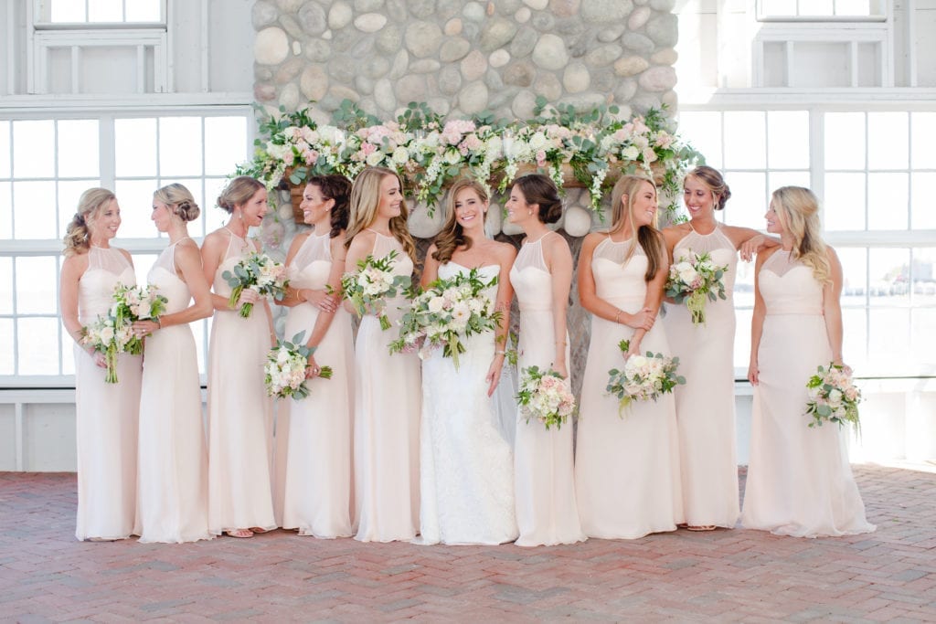 bridesmaids trends; bridal trends; wedding photography