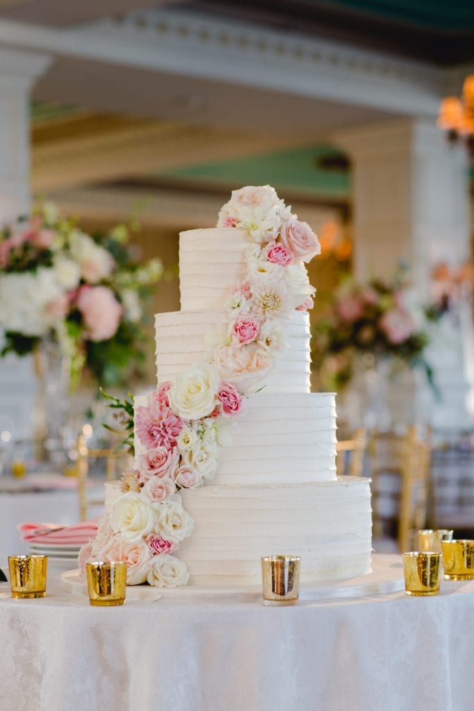 classic pink nj wedding, mallard island yacht club, wedding cake inspo
