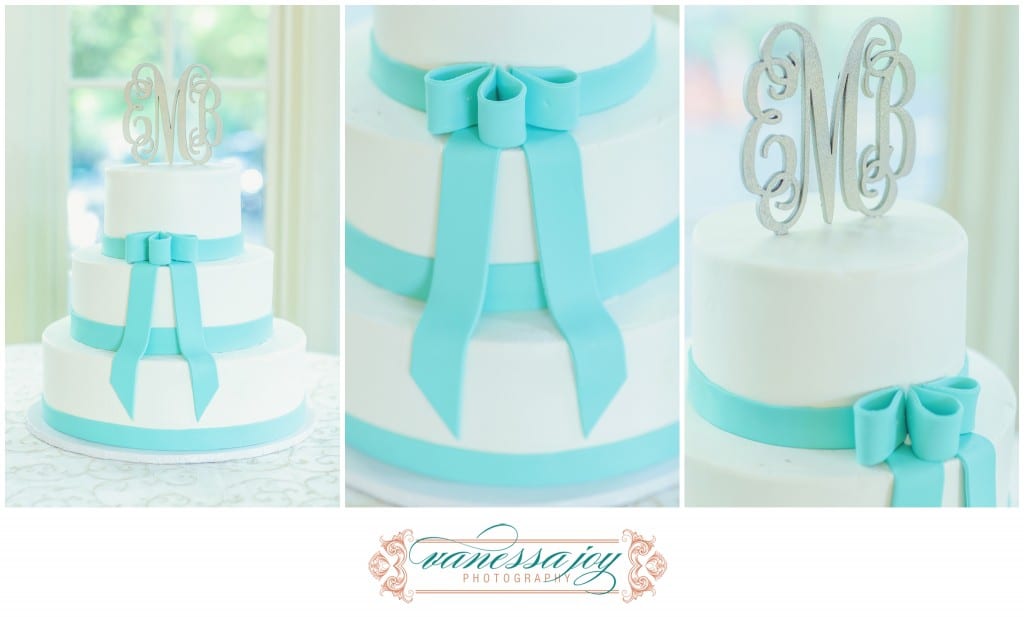 tiffany blue wedding cake