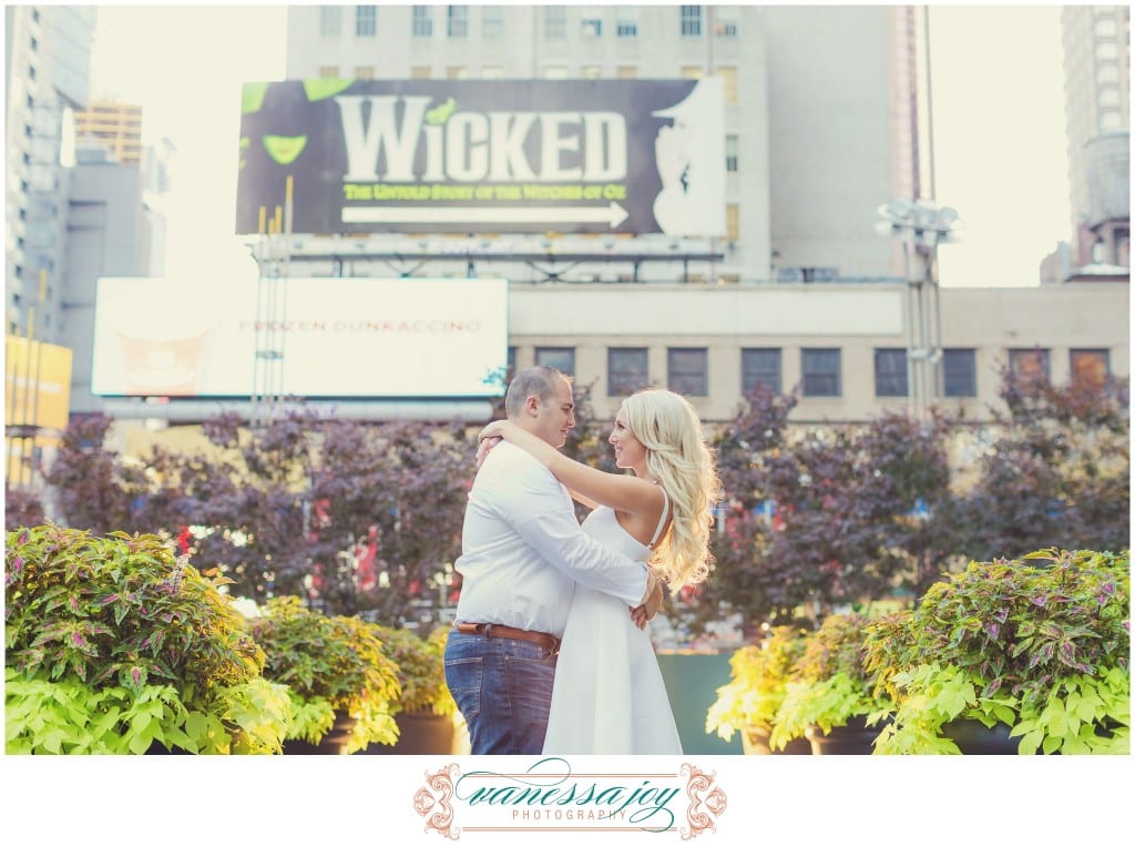 wicked photos, broadway engagement photos