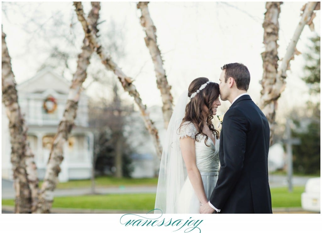 Elegant bride and groom photos, Stephen Yearick gowns