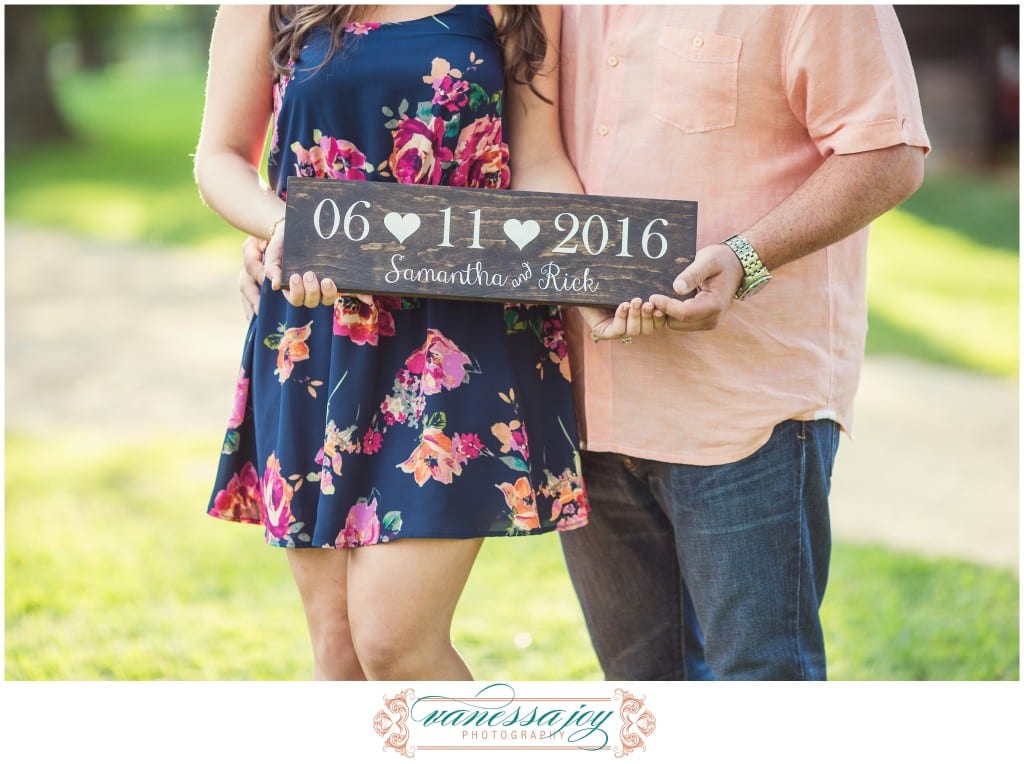 save the date ideas, rustic save the date, rustic engagement photo session, rustic chic engagement session