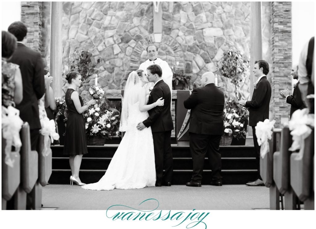 black and white wedding photos, catholic ceremony