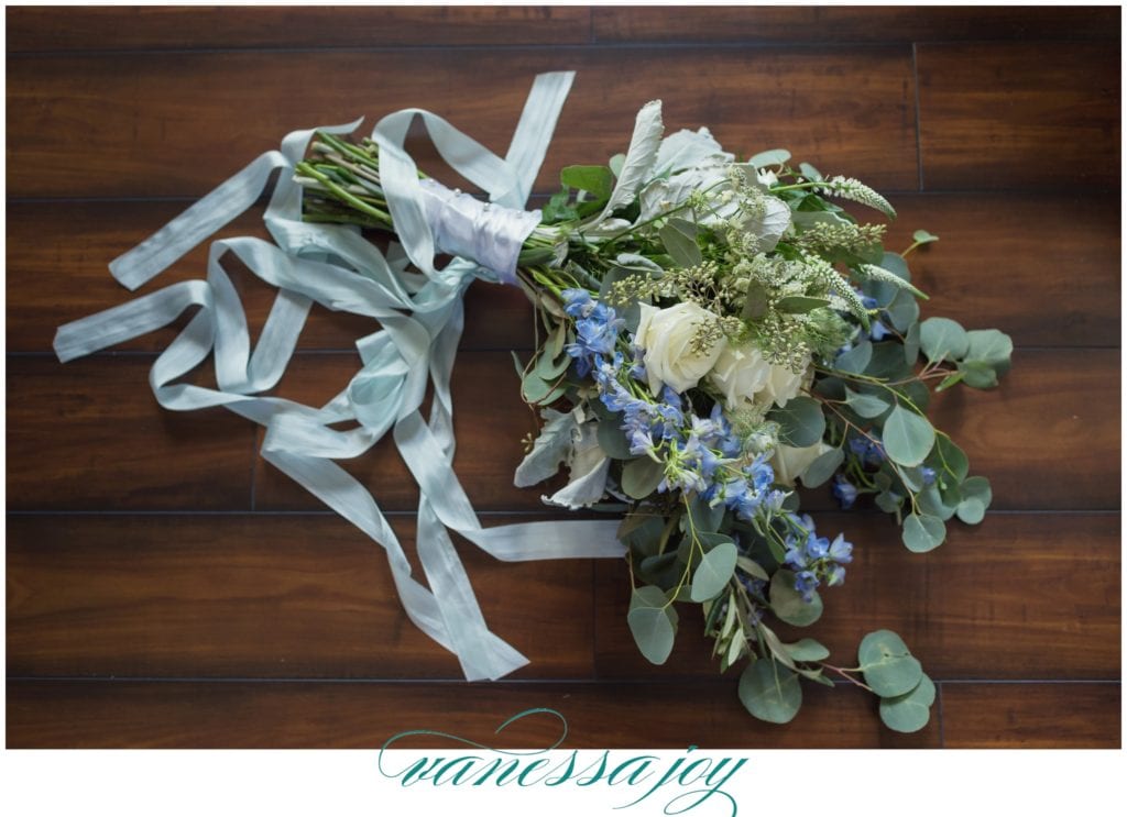 katydid floral design, loose wedding bouquet