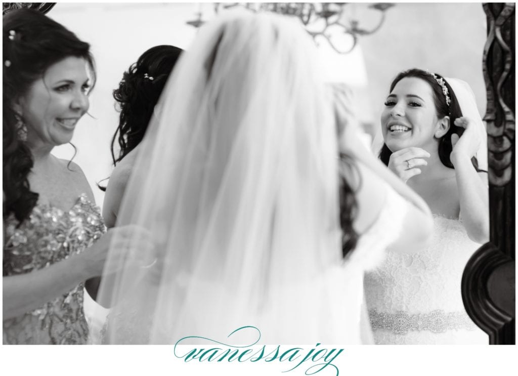 getting ready wedding photos, black and white photography