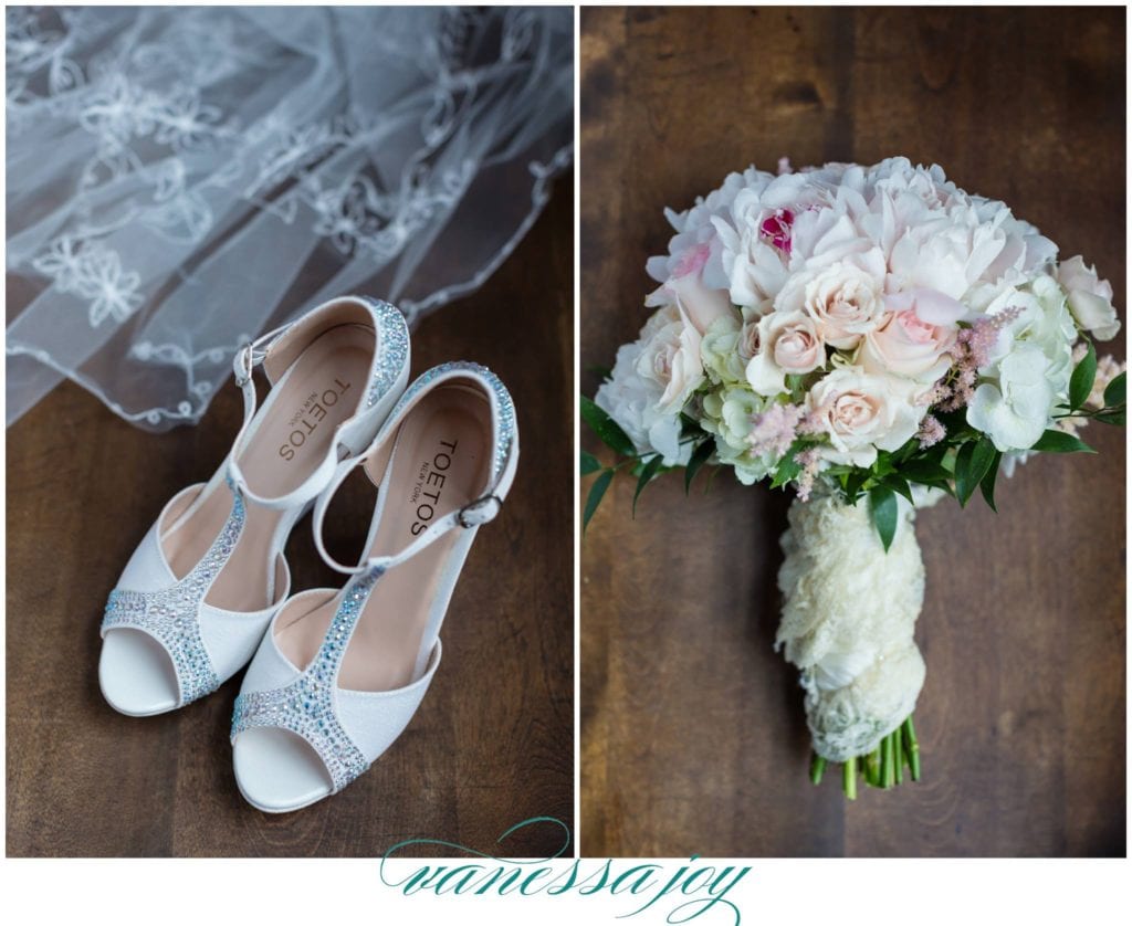 toetos wedding shoes