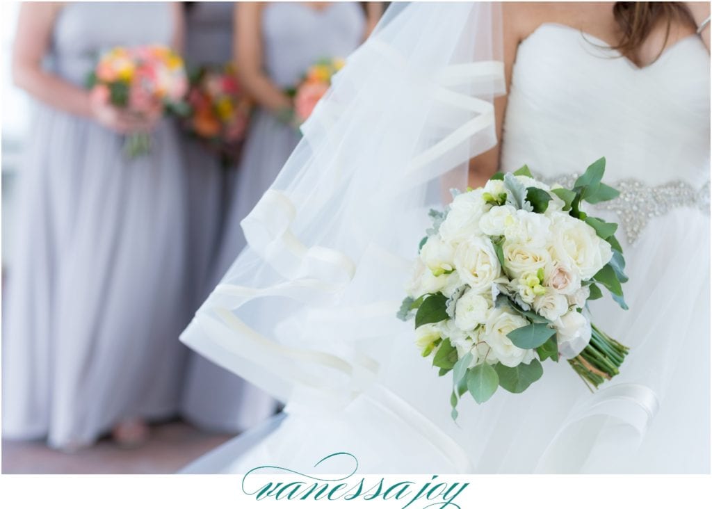 White Wedding Bouquet, white and greenery wedding bouquet ideas