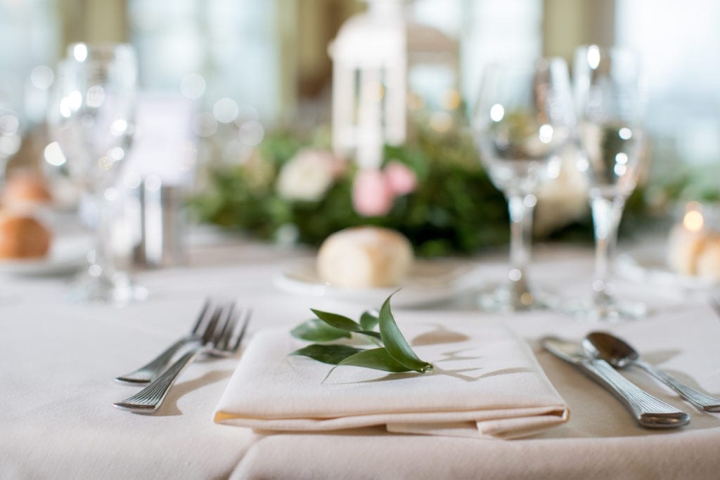 wedding decor, table settings 