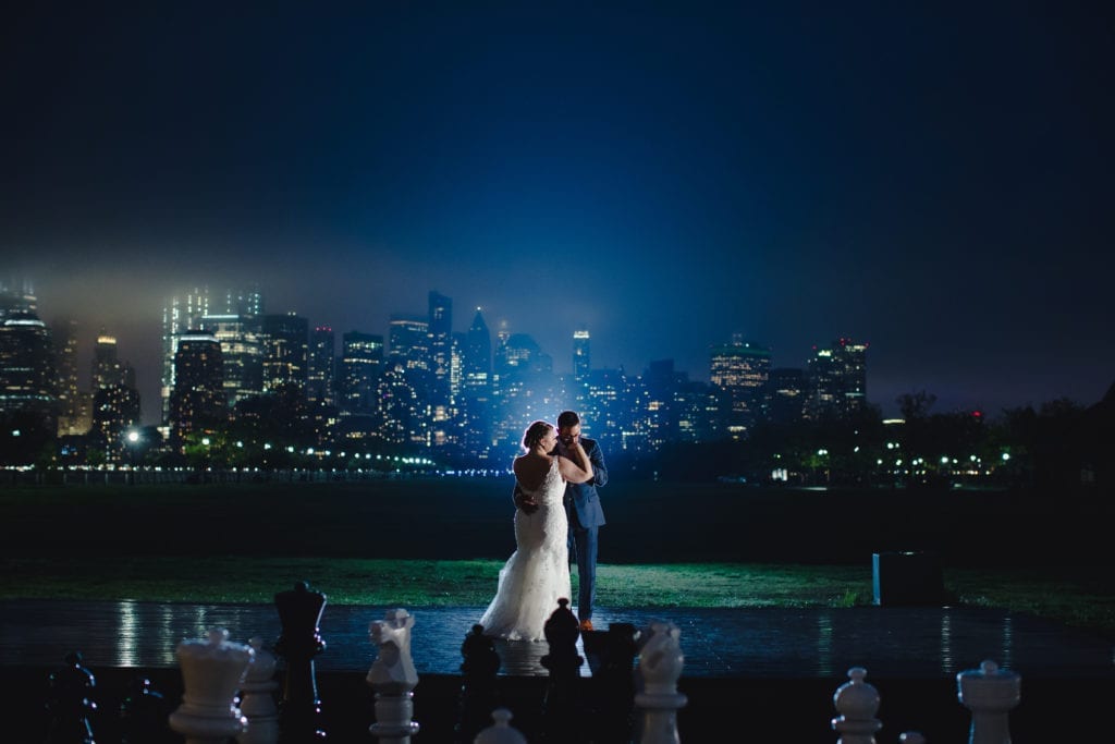 night wedding shot, nyc skyline, liberty house restaurant wedding photos