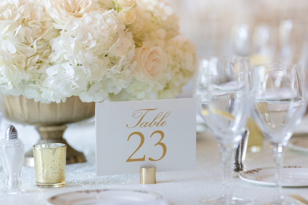 wedding table setting photography