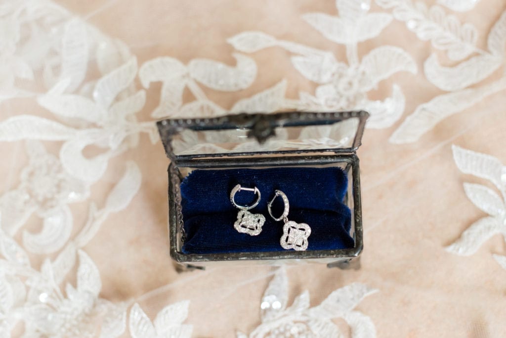 brides diamond wedding earrings, brides accessories
