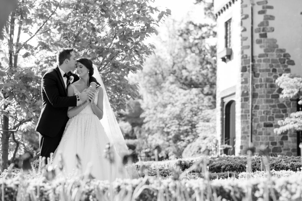 Black and white wedding photographer, Pleasantdale Chateau new jersey