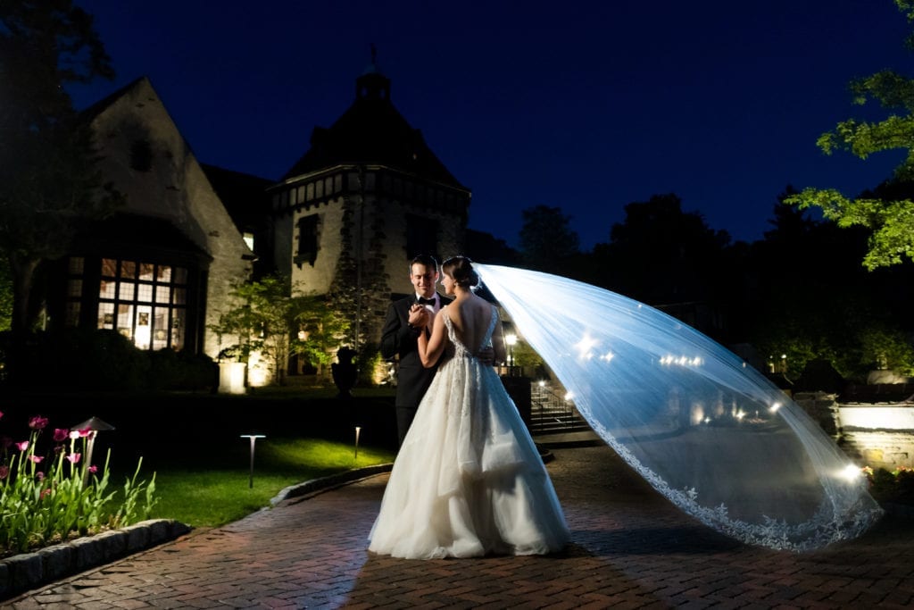 Pleasantdale Chateau Wedding, Vanessa Joy Photography