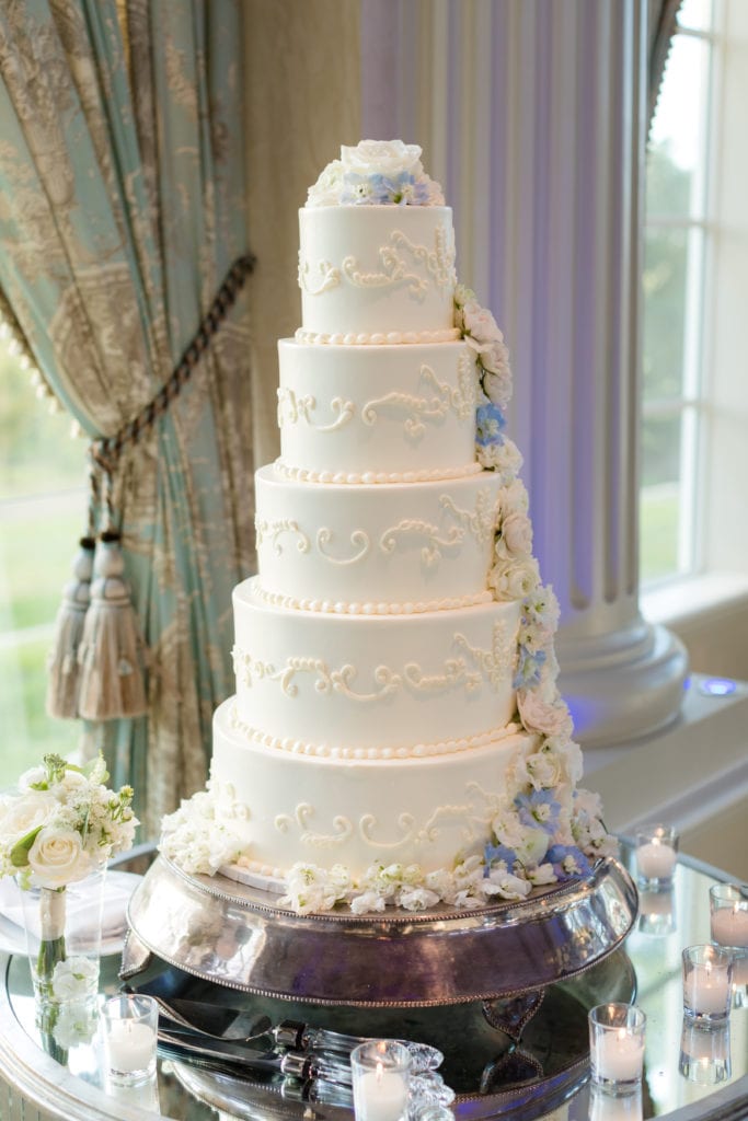 The bake works wedding cake