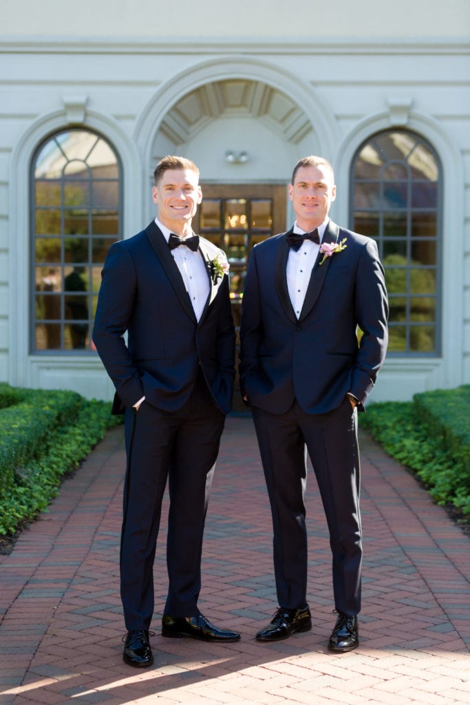 groom and best man on wedding day
