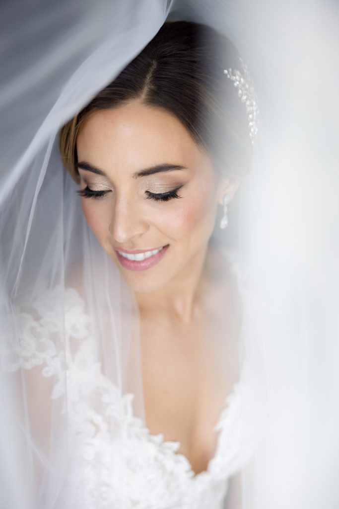 veil detail, bride closeup shots