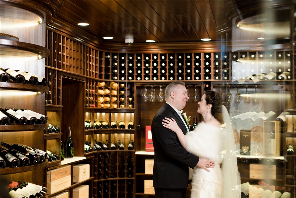 winery wedding bride and groom shadowbrook
